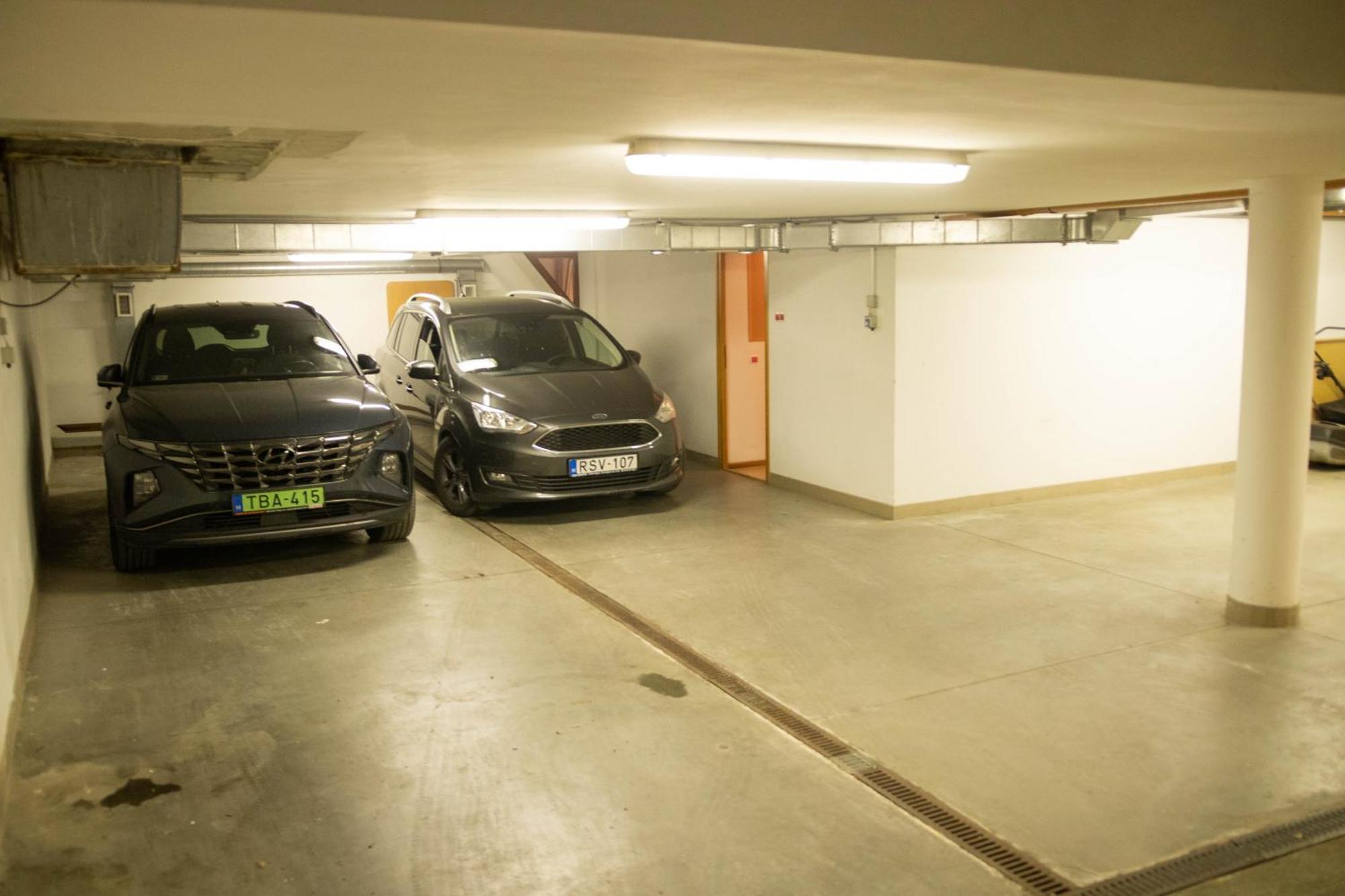 Gardonyi Apartman Διαμέρισμα Έγκερ Εξωτερικό φωτογραφία