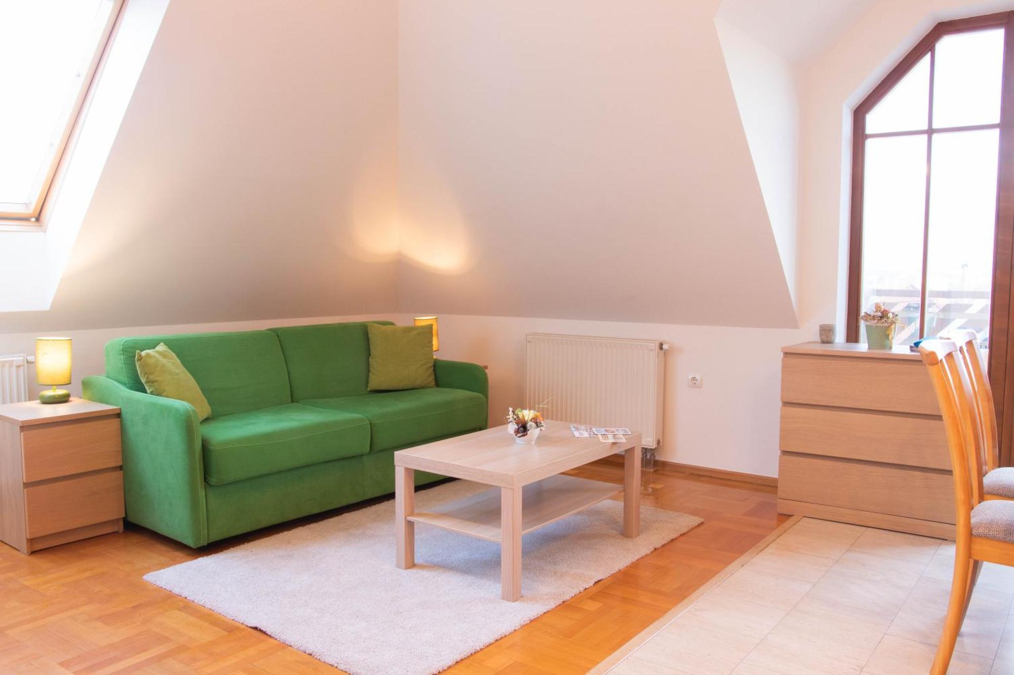 Gardonyi Apartman Διαμέρισμα Έγκερ Εξωτερικό φωτογραφία